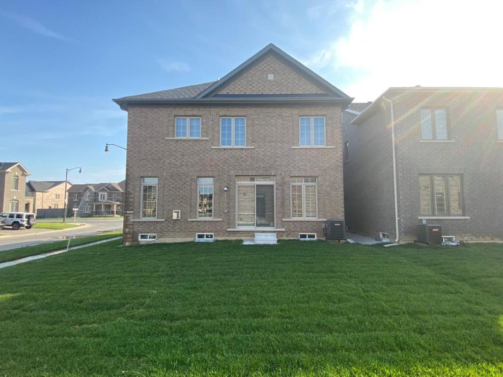 Villa 537 Veterans Dr Brampton On L7A 0C4 Extérieur photo